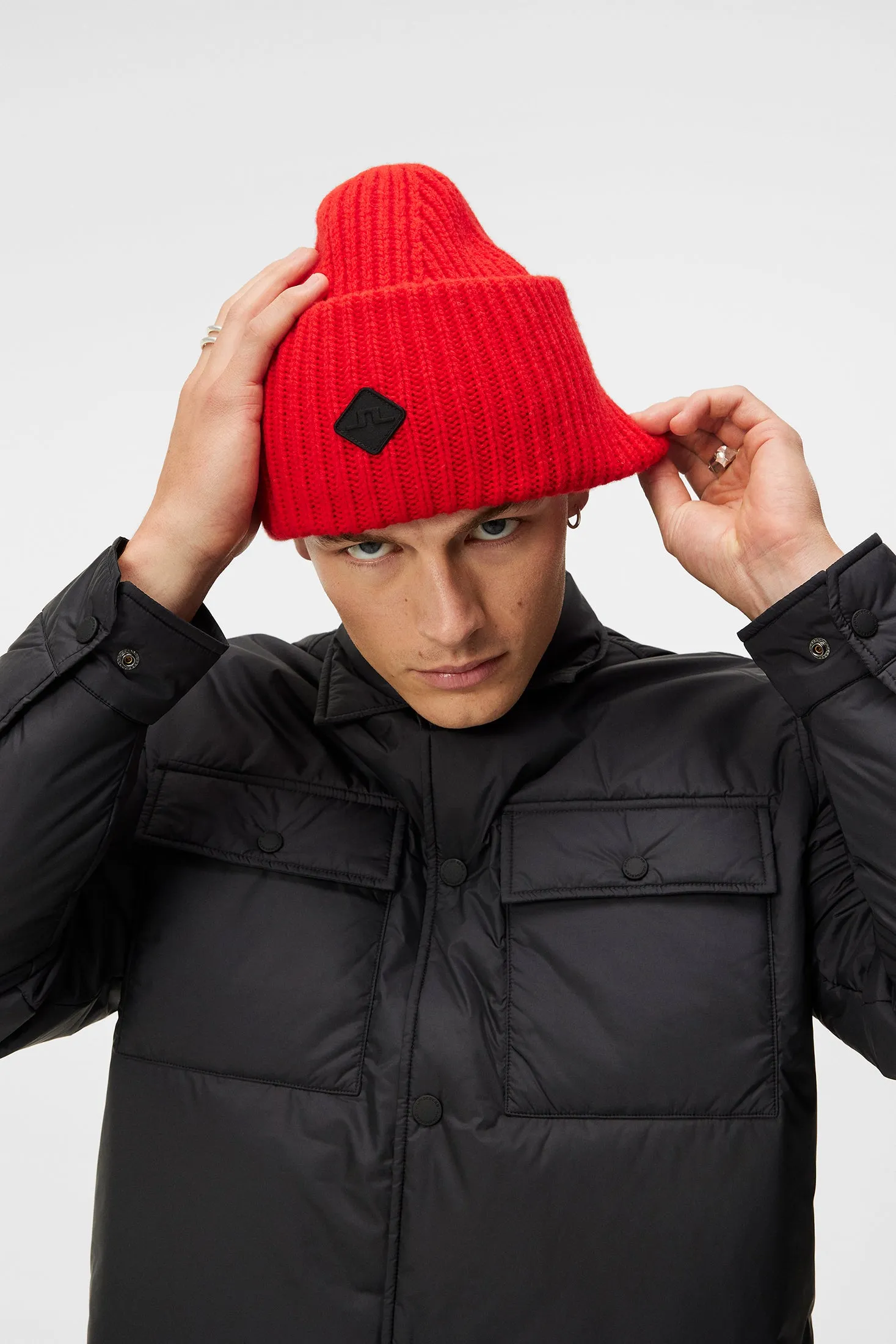 Enso Knitted Beanie / Fiery Red