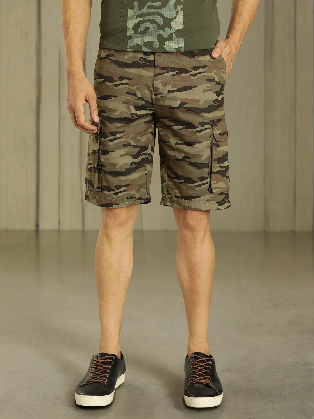 Men Camo Printed Cargo Shorts