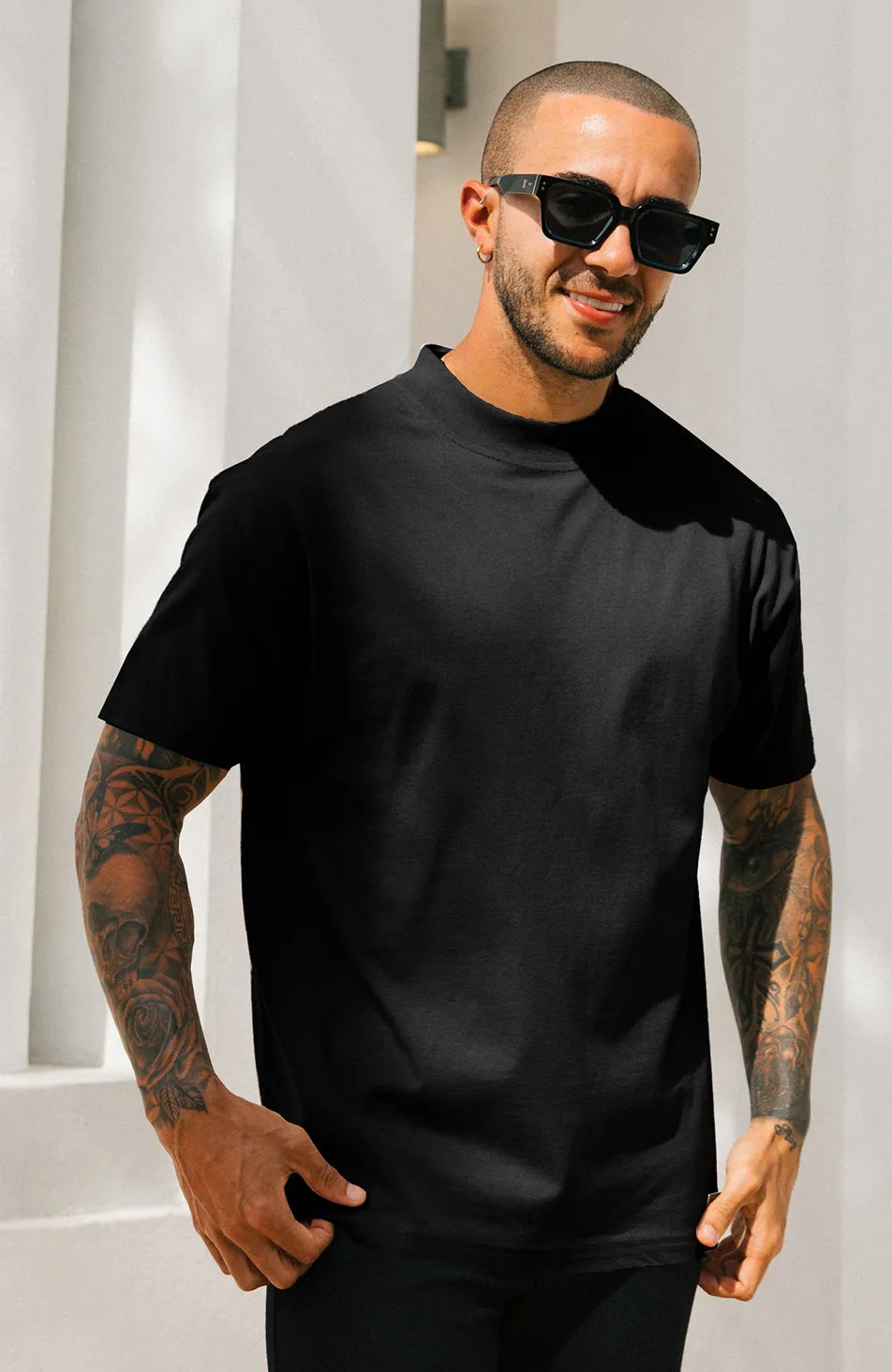 Signature Oversized Tee in Black